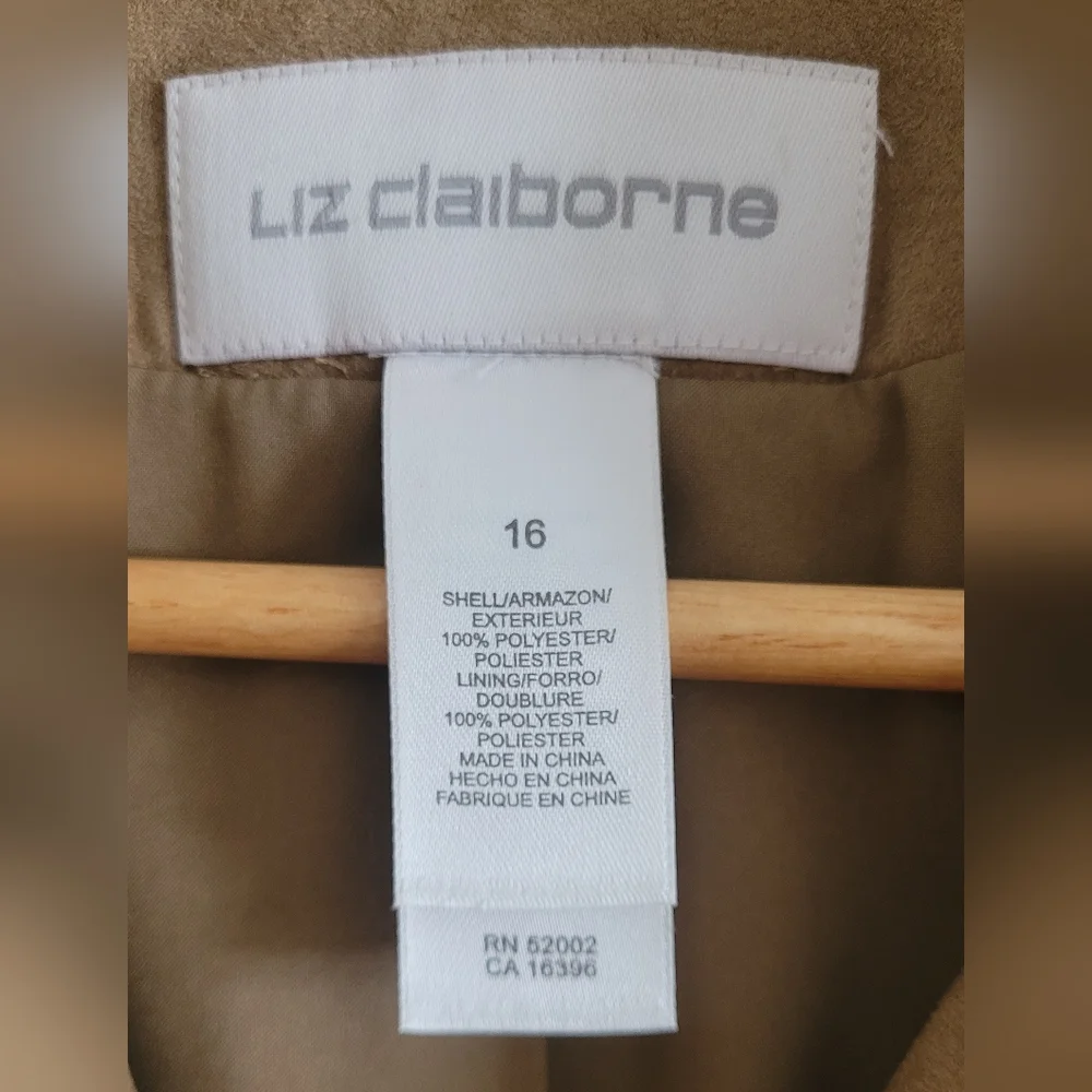 Liz Claiborne classic camel colored faux suede blazer Women's size 16 or XL - Picture 5 of 7
